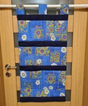 Kaps na dvee - Kvtinky na modr